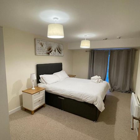The Paramount, Swindon Extérieur photo