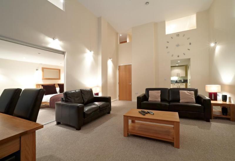 The Paramount, Swindon Extérieur photo