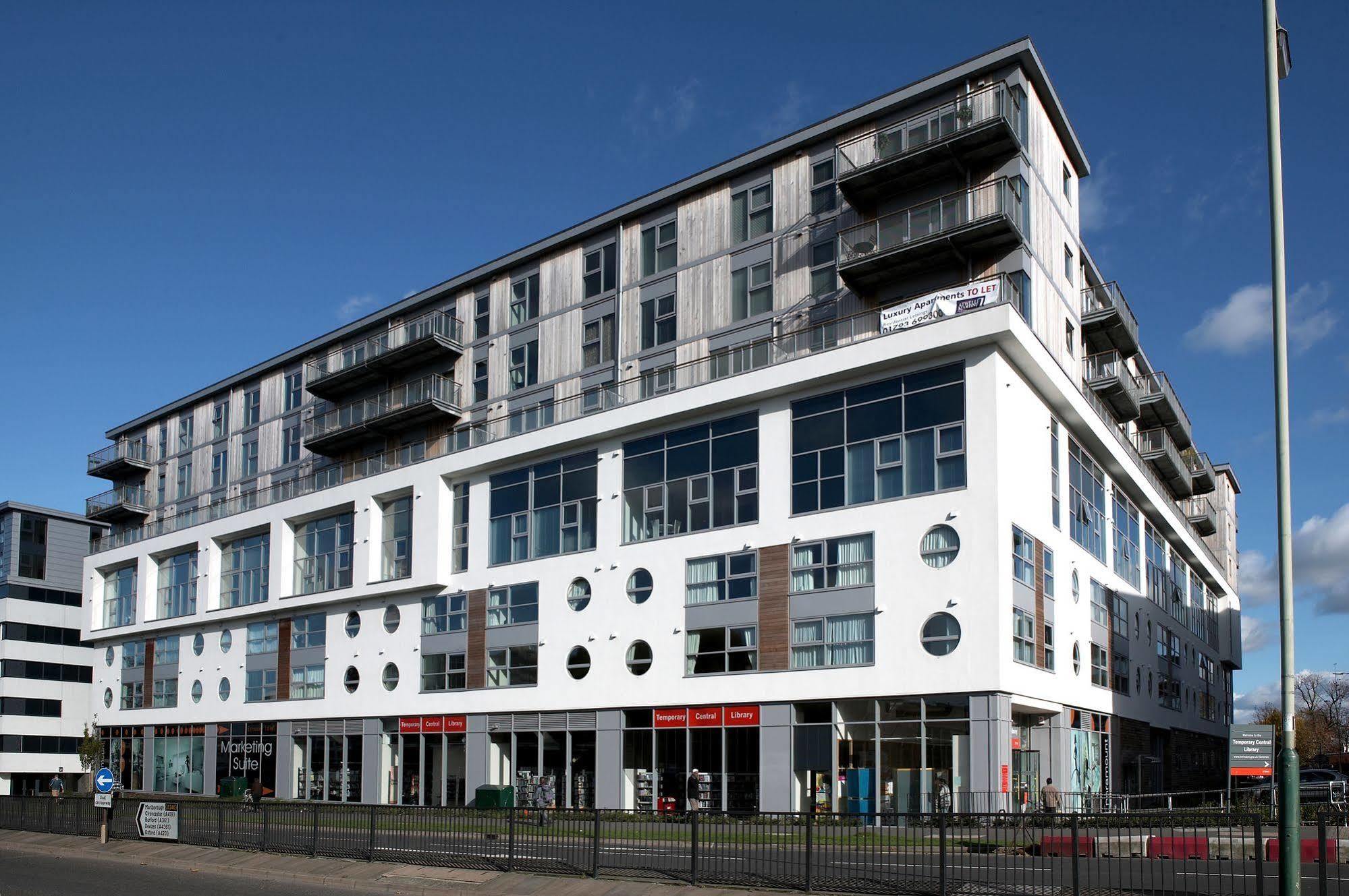 The Paramount, Swindon Extérieur photo